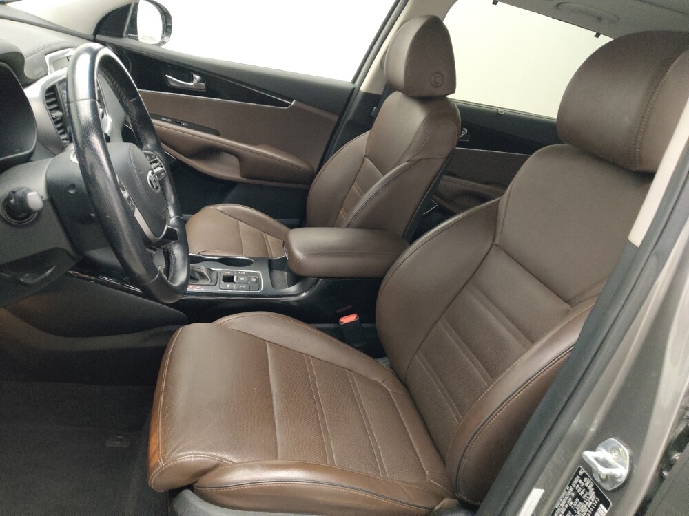 2019 Kia Sorento in Stone Mountain, GA 30083 - 18105436 17
