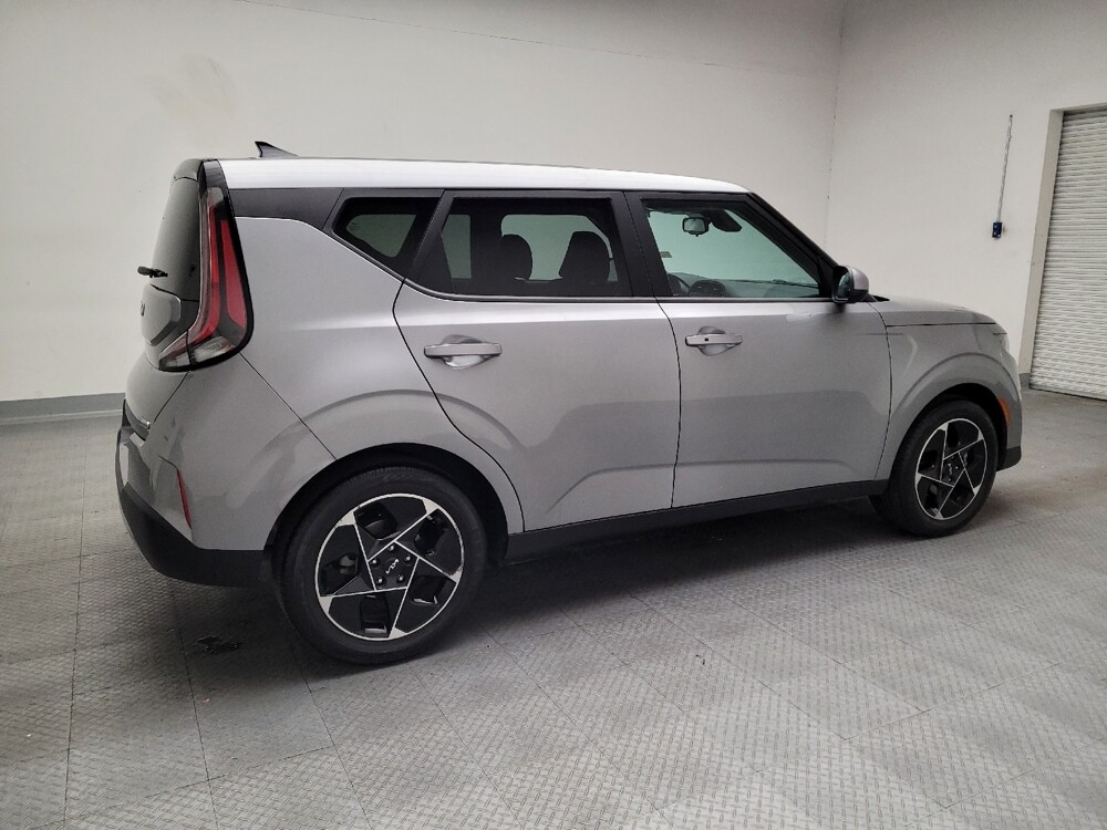 2023 Kia Soul in Riverside, CA 92504 - 18105442 10