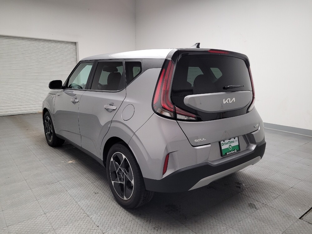 2023 Kia Soul in Riverside, CA 92504 - 18105442 5
