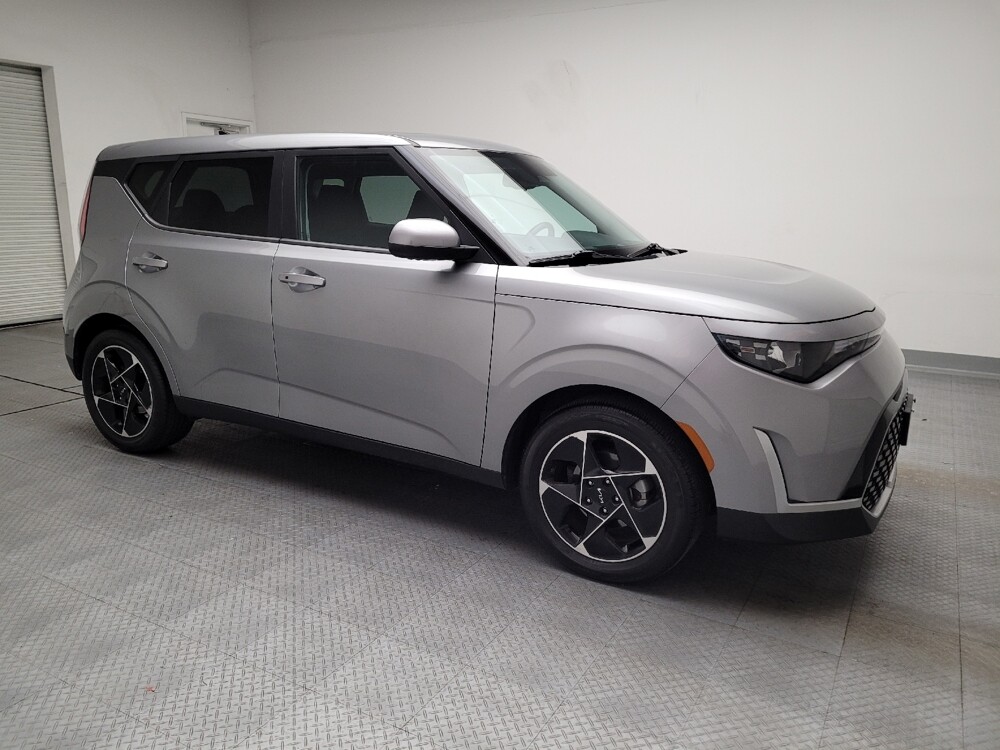 2023 Kia Soul in Riverside, CA 92504 - 18105442 11