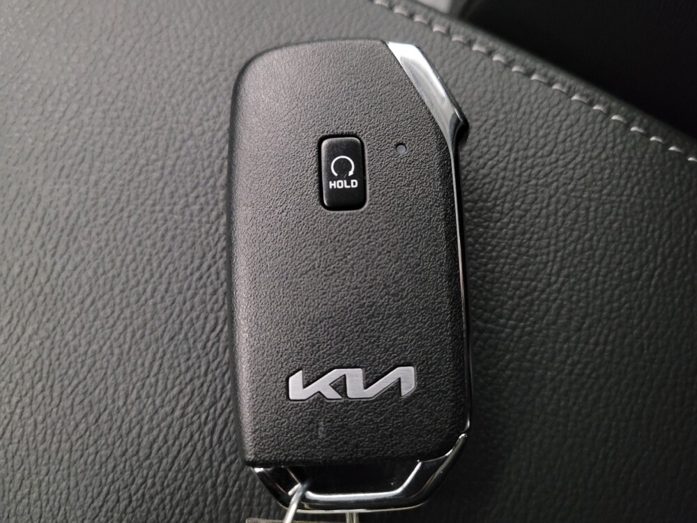 2023 Kia Soul in Riverside, CA 92504 - 18105442 32