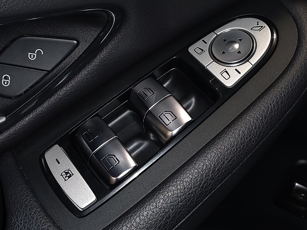 2020 Mercedes-Benz GLC 300 in Sanford, FL 32773 - 18105445 27