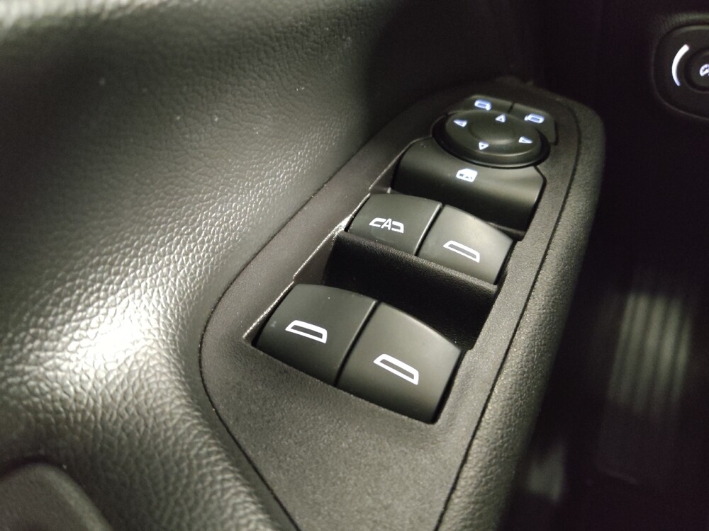 2018 Chevrolet Equinox in Duluth, GA 30096 - 18105446 27