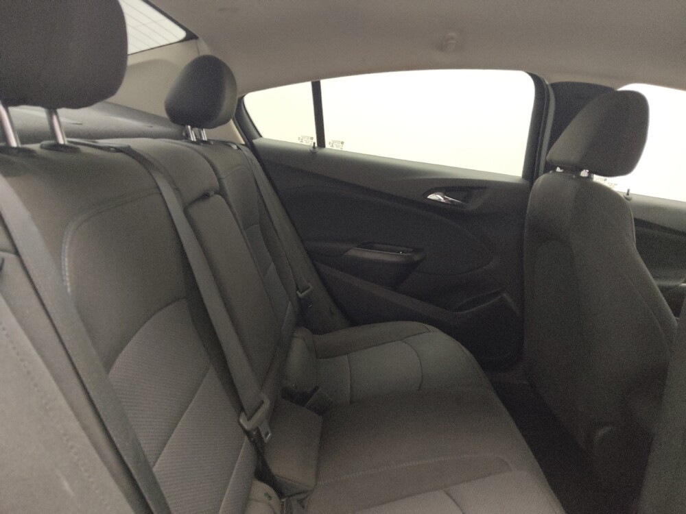 2018 Chevrolet Cruze in Jackson, MS 39211 - 18105459 19