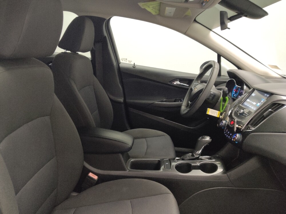 2018 Chevrolet Cruze in Jackson, MS 39211 - 18105459 21