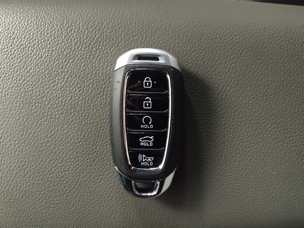 2023 Hyundai Elantra in Chattanooga, TN 37421 - 18105464 32