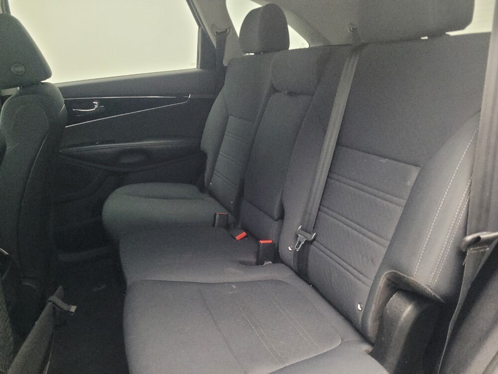 2019 Kia Sorento in Stone Mountain, GA 30083 - 18105465 18