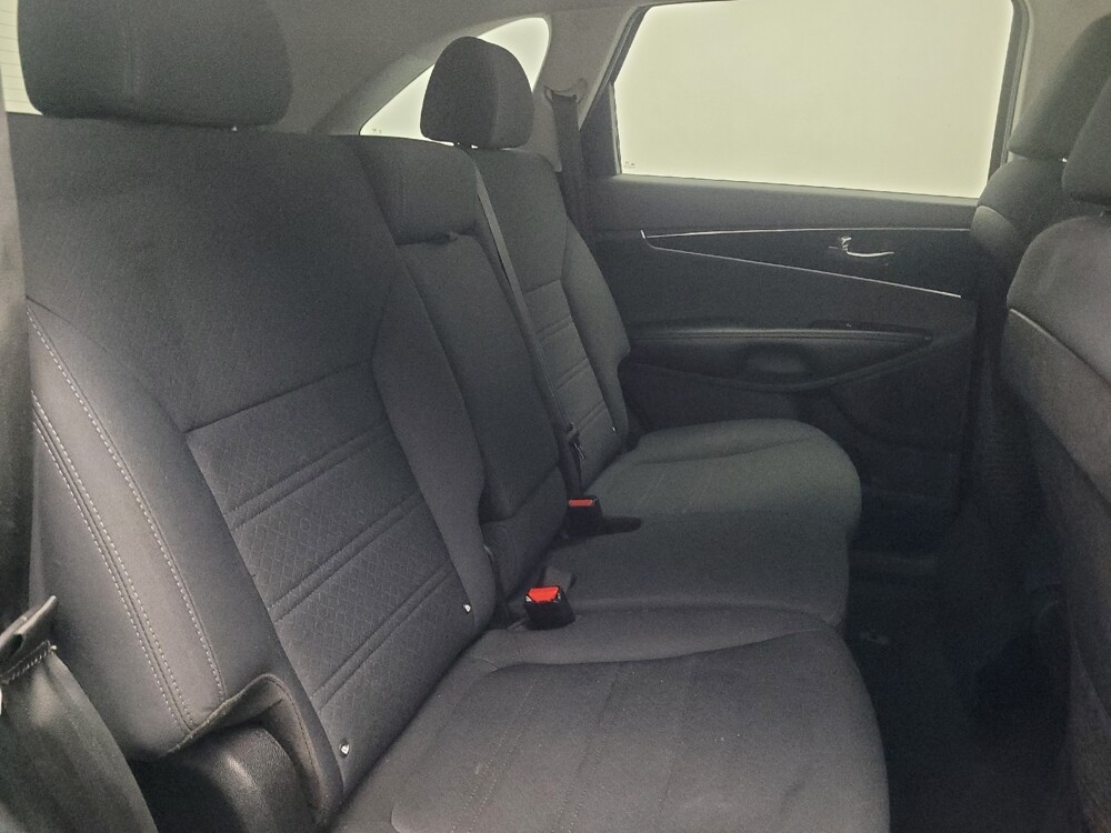 2019 Kia Sorento in Stone Mountain, GA 30083 - 18105465 19