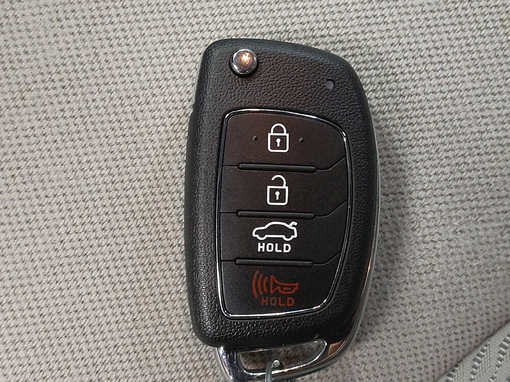 2018 Hyundai Sonata in Lewisville, TX 75067 - 18105475 32