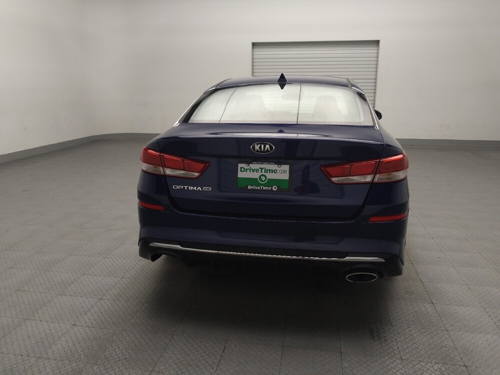 2020 Kia Optima in Fort Worth, TX 76116 - 18105486 7