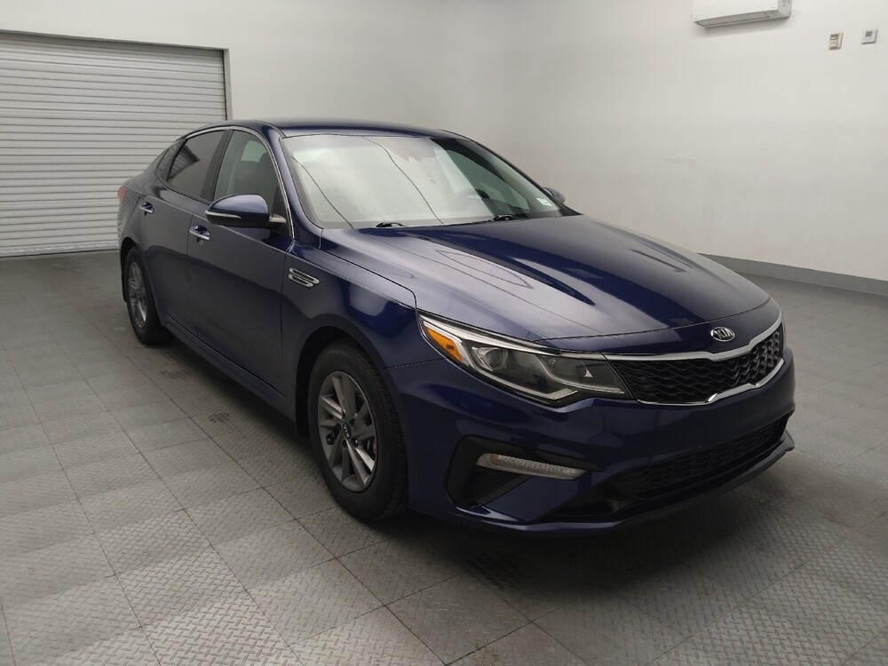 2020 Kia Optima in Fort Worth, TX 76116 - 18105486 13