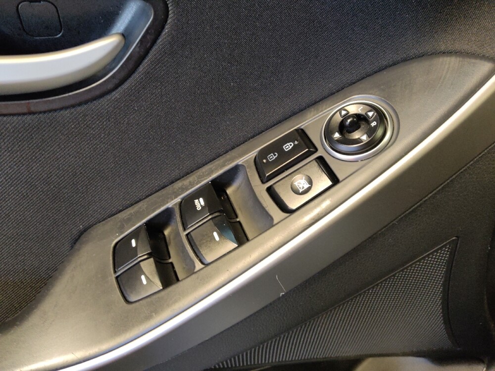 2013 Hyundai Elantra in Glendale, AZ 85301 - 18105489 27