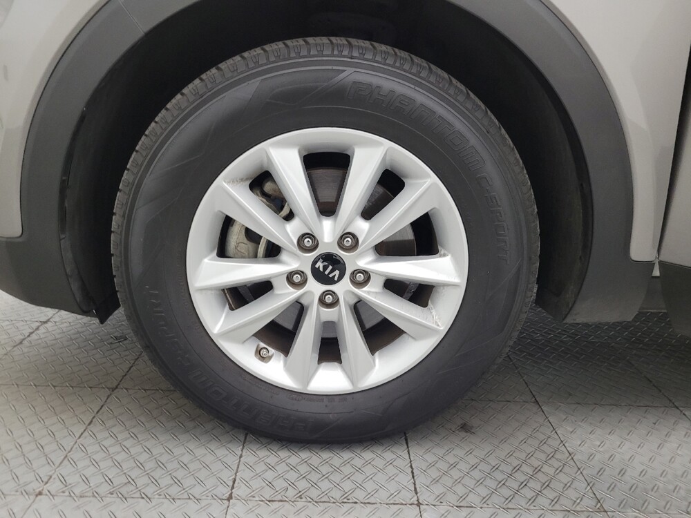 2019 Kia Sorento in Glendale, AZ 85301 - 18105493 31