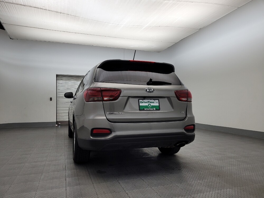 2019 Kia Sorento in Glendale, AZ 85301 - 18105493 6
