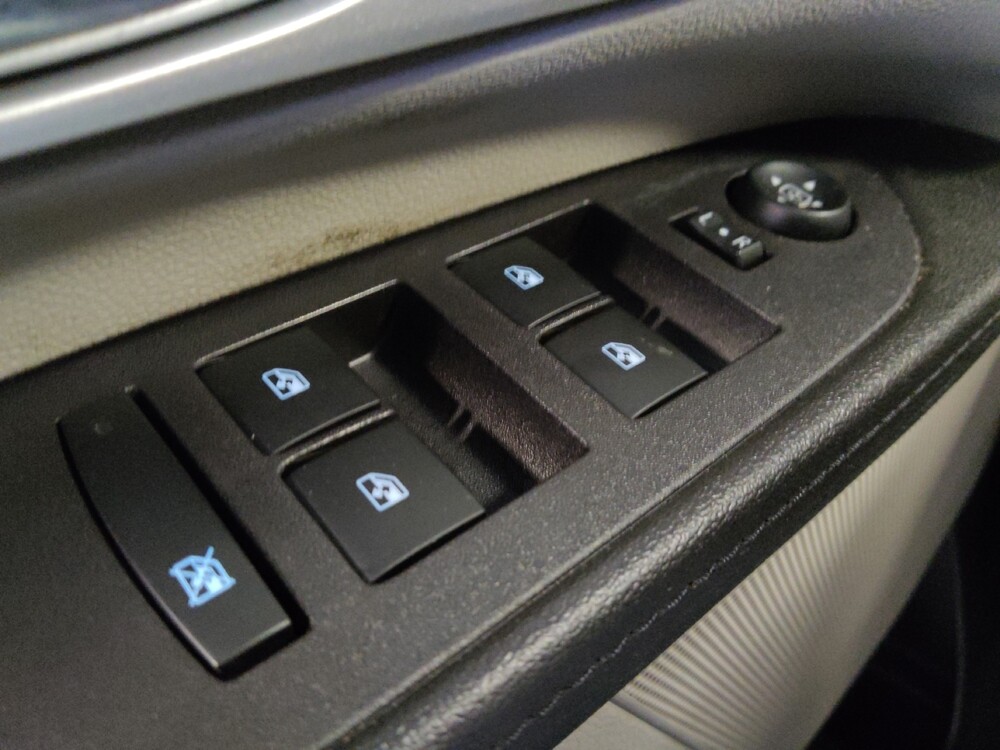 2017 Chevrolet Equinox in Phoenix, AZ 85022 - 18105496 27