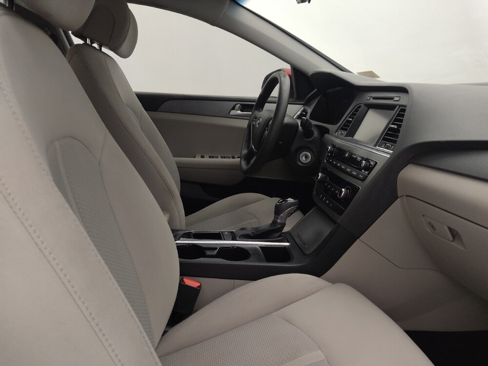 2016 Hyundai Sonata in Lakeland, FL 33815 - 18105500 21