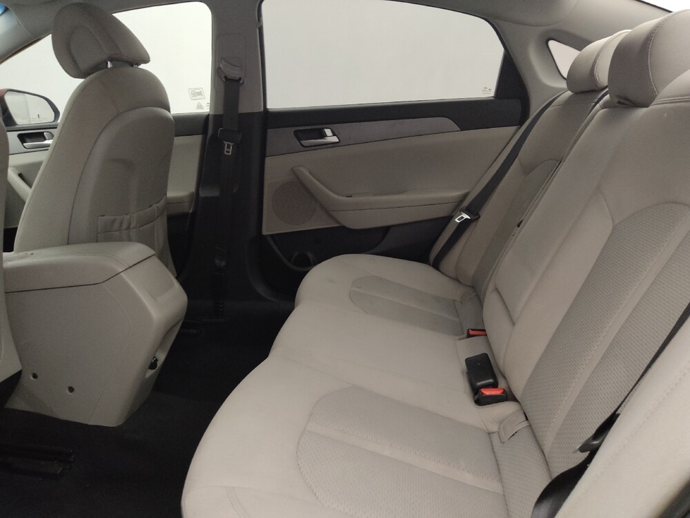 2016 Hyundai Sonata in Lakeland, FL 33815 - 18105500 18