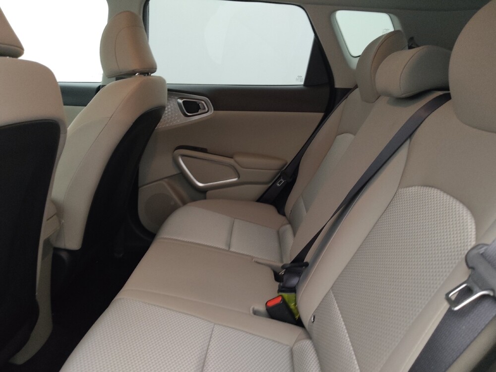 2023 Kia Soul in Tampa, FL 33619 - 18105503 18