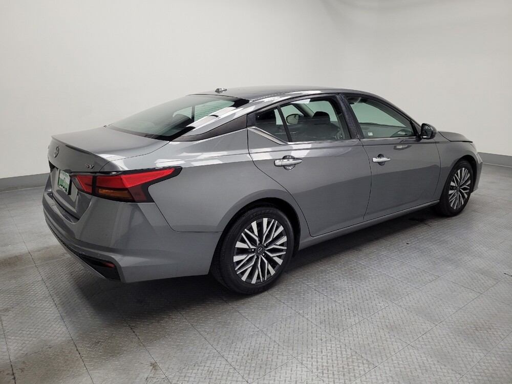 2023 Nissan Altima in Las Vegas, NV 89102 - 18105507 10