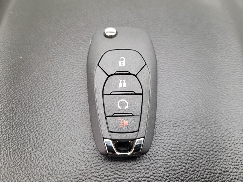 2020 Chevrolet Trax in Las Vegas, NV 89104 - 18105512 32