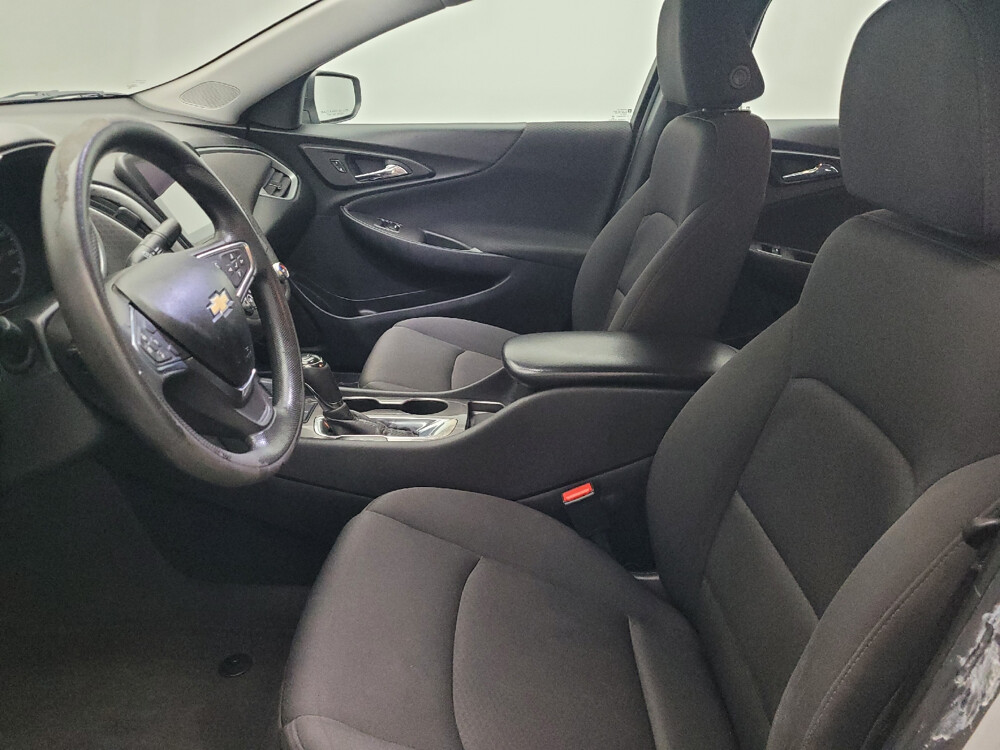 2019 Chevrolet Malibu in Conway, SC 29526 - 18105514 17