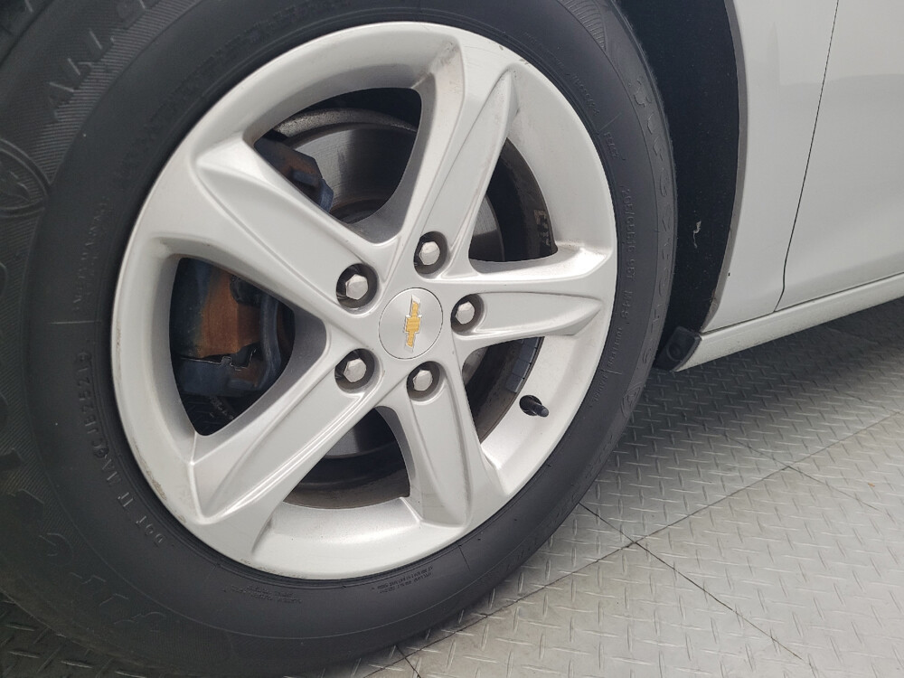 2019 Chevrolet Malibu in Conway, SC 29526 - 18105514 31