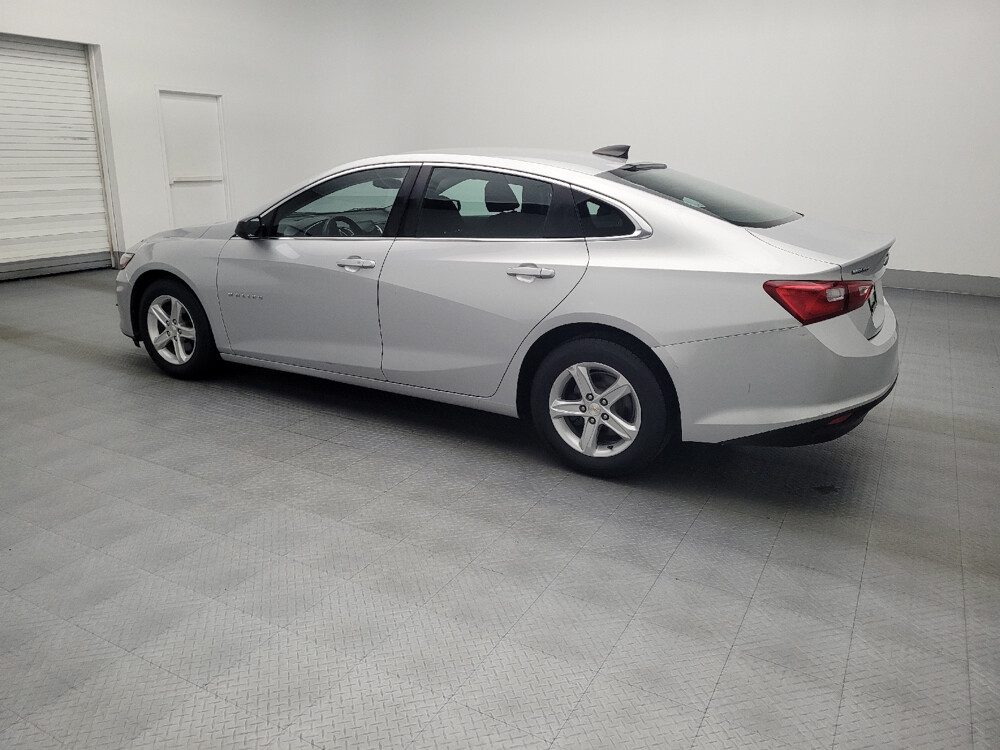 2019 Chevrolet Malibu in Conway, SC 29526 - 18105514 3