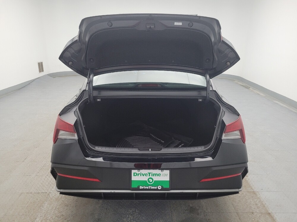 2025 Hyundai Elantra in Columbus, OH 43231 - 18105516 29