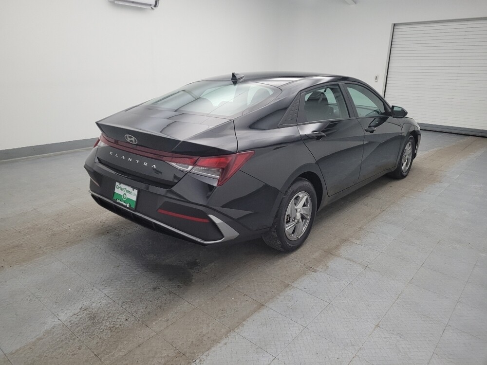2025 Hyundai Elantra in Columbus, OH 43231 - 18105516 9