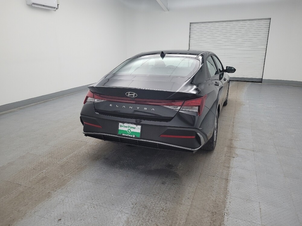 2025 Hyundai Elantra in Columbus, OH 43231 - 18105516 7