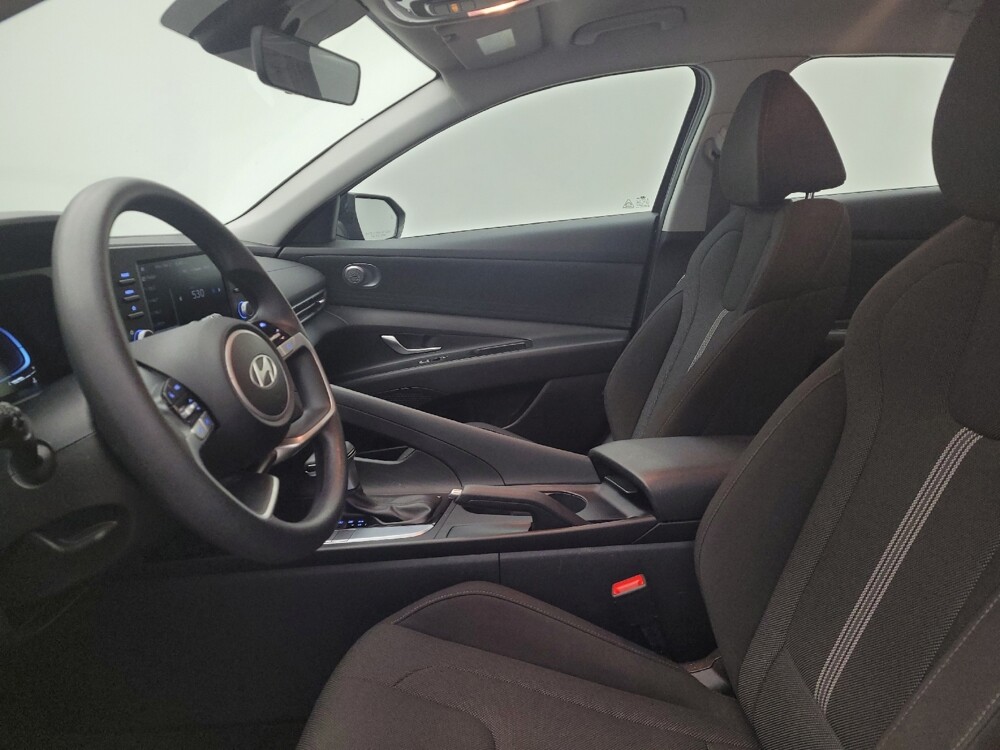 2025 Hyundai Elantra in Columbus, OH 43231 - 18105516 17