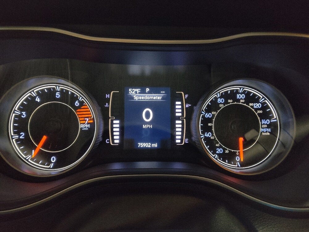 2019 Jeep Cherokee in Macon, GA 31210 - 18105519 23