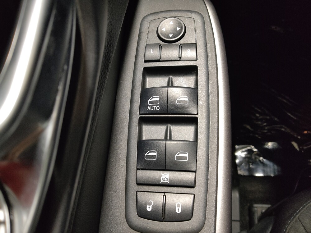 2019 Jeep Cherokee in Macon, GA 31210 - 18105519 27