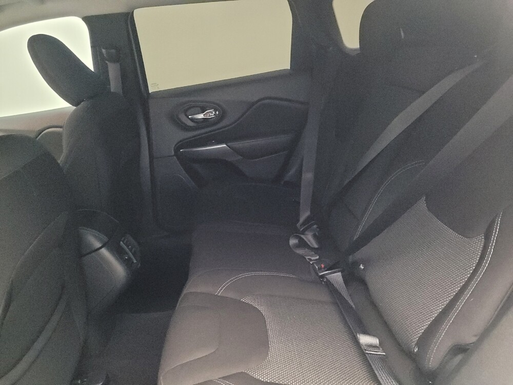 2019 Jeep Cherokee in Macon, GA 31210 - 18105519 18