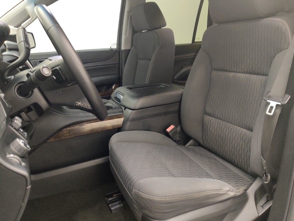 2018 Chevrolet Tahoe in Orlando, FL 32808 - 18105525 17