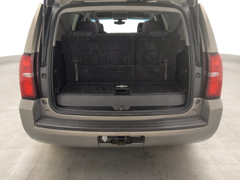 2018 Chevrolet Tahoe in Orlando, FL 32808 - 18105525 29