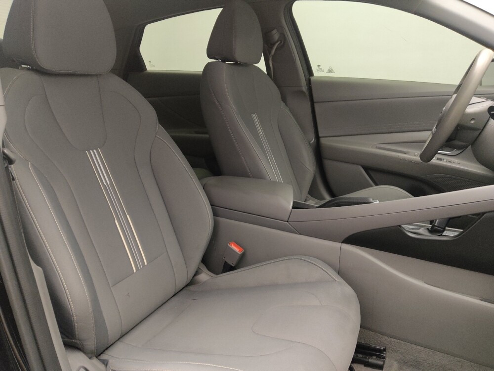 2021 Hyundai Elantra in Fayetteville, NC 28304 - 18105535 21