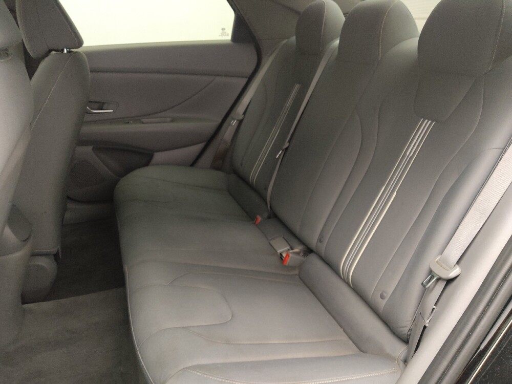 2021 Hyundai Elantra in Fayetteville, NC 28304 - 18105535 18