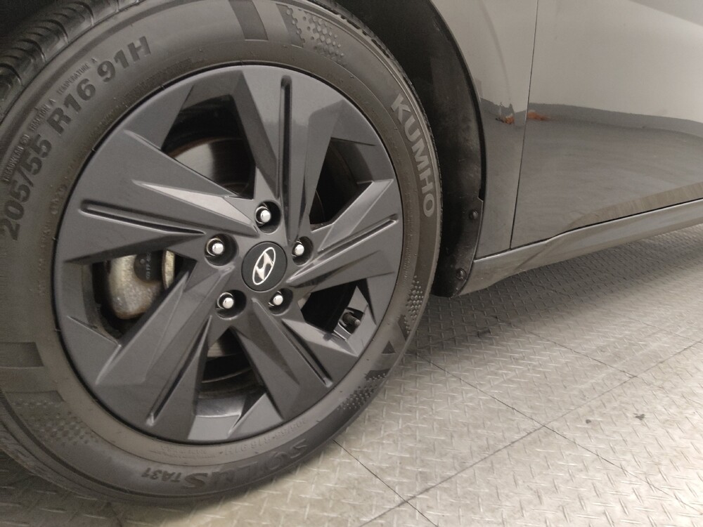 2021 Hyundai Elantra in Fayetteville, NC 28304 - 18105535 31