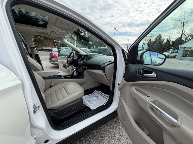 2018 Ford Escape in Baltimore, MD 21225 - 18105563 17