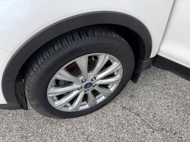 2018 Ford Escape in Baltimore, MD 21225 - 18105563 12