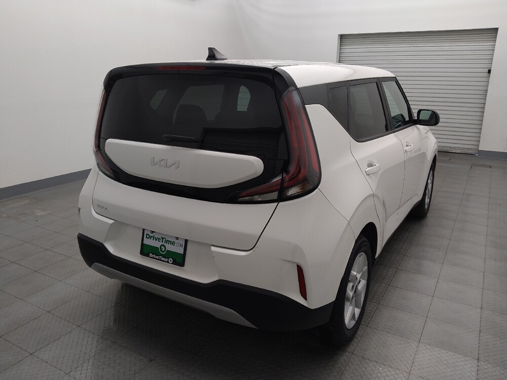 2023 Kia Soul in Houston, TX 77034 - 18105583 7
