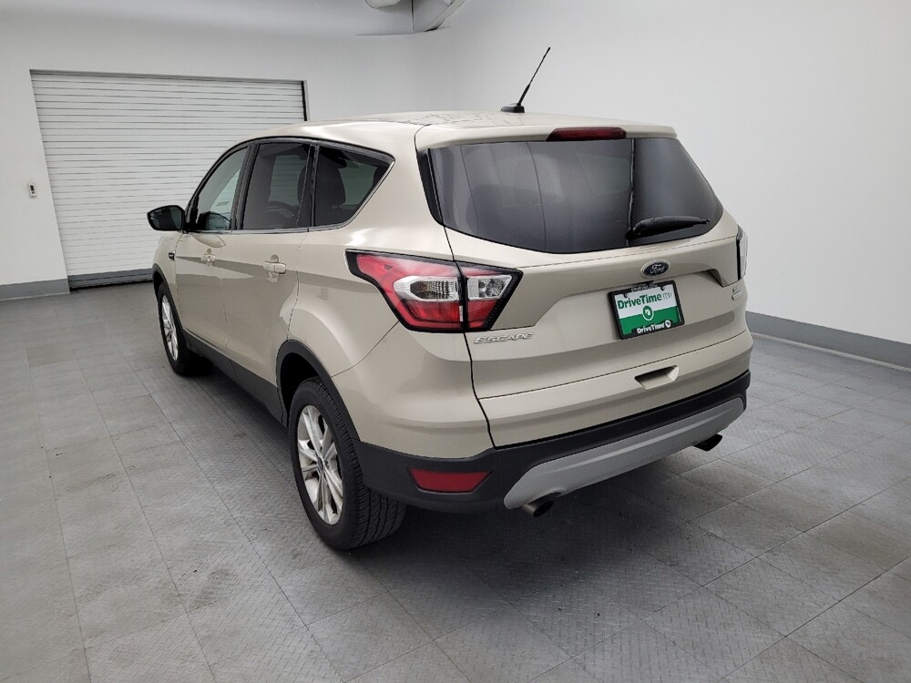 2017 Ford Escape in Maple Heights, OH 44137 - 18105590 5