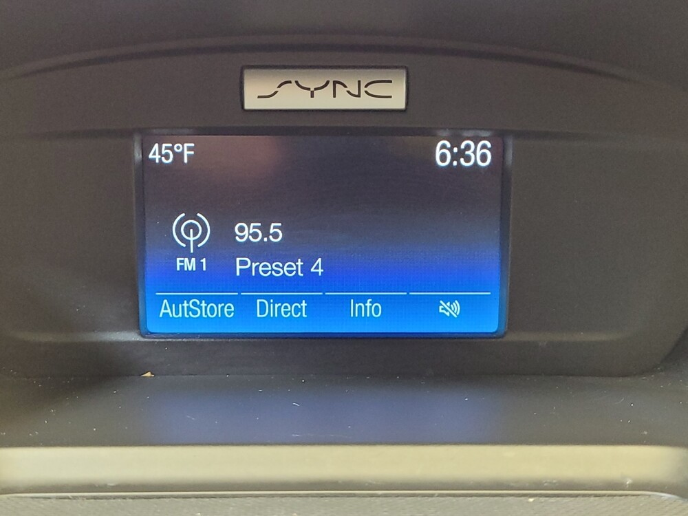 2017 Ford Escape in Maple Heights, OH 44137 - 18105590 25