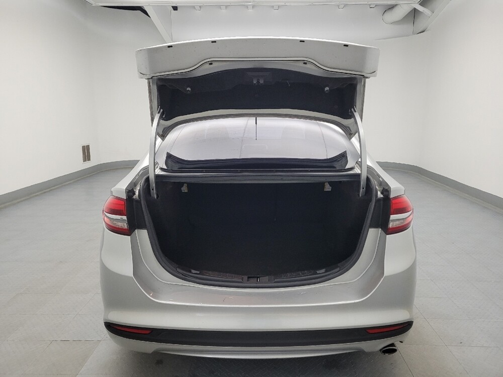 2018 Ford Fusion in Lexington, KY 40509 - 18105596 29