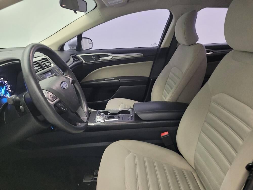 2018 Ford Fusion in Lexington, KY 40509 - 18105596 17