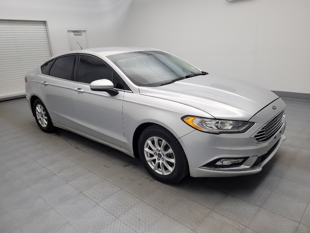 2018 Ford Fusion in Lexington, KY 40509 - 18105596 11