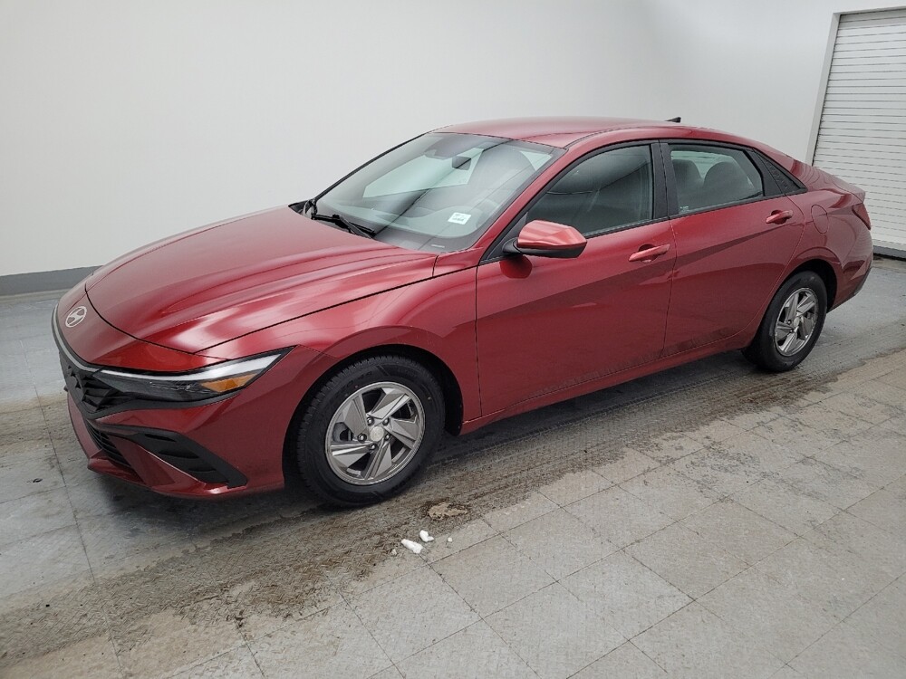 2025 Hyundai Elantra in Cincinnati, OH 45255 - 18105600 2