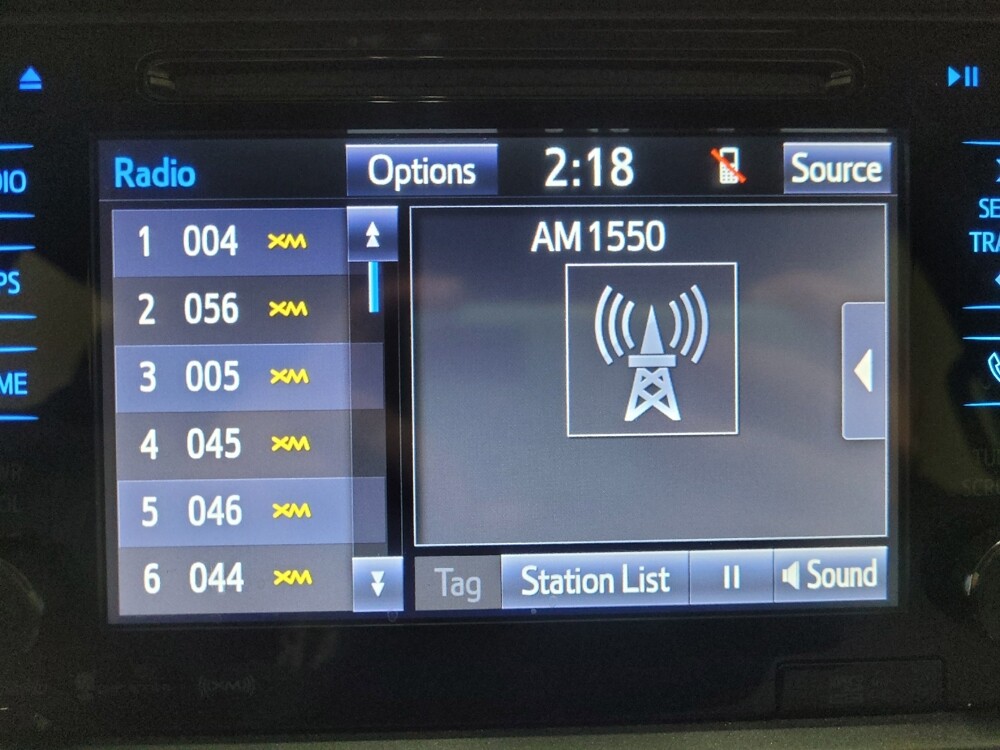 2017 Toyota Sienna in Pittsburgh, PA 15236 - 18105607 25