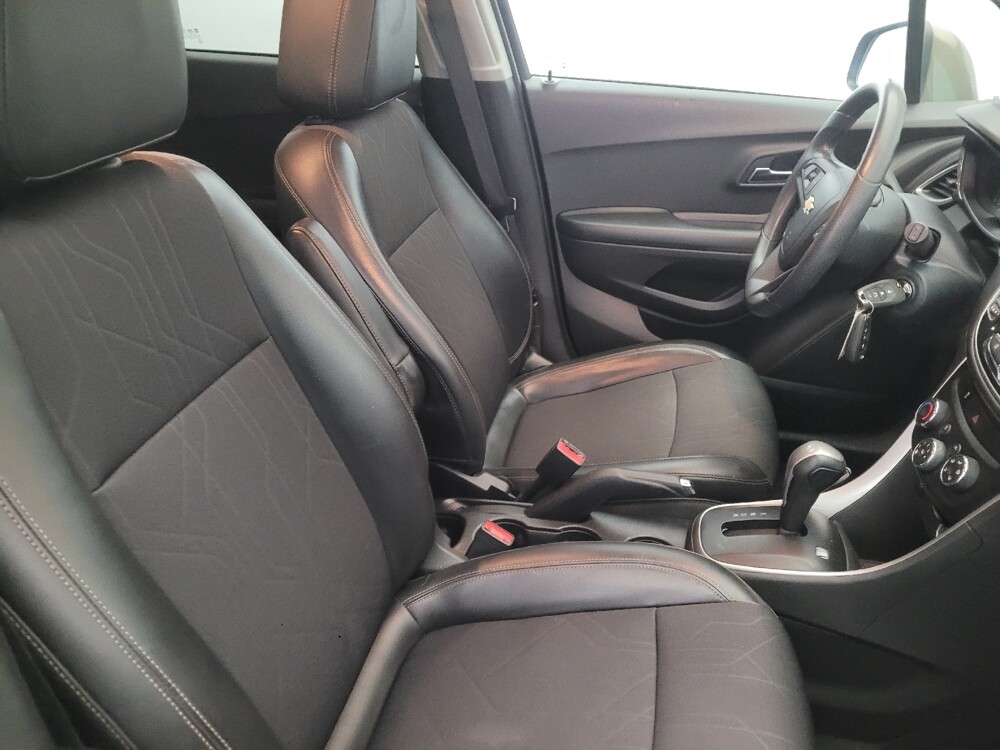 2021 Chevrolet Trax in Pittsburgh, PA 15236 - 18105611 21